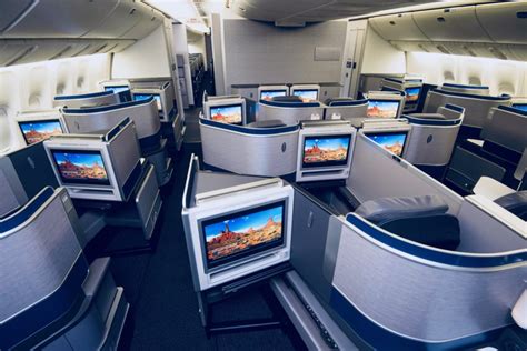777-200 polaris|United 777.